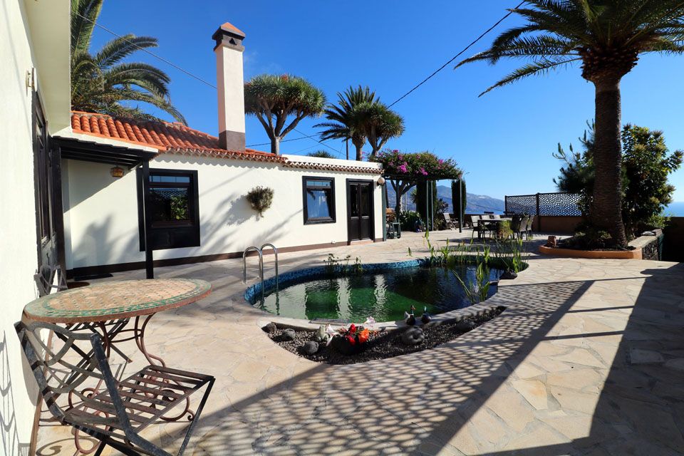 Villa Escondida